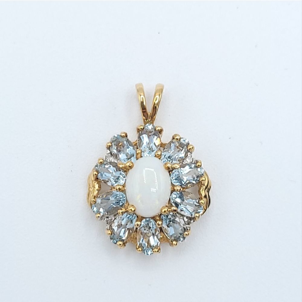 𝅺Australian Opal and Aquamarine pendant 10k